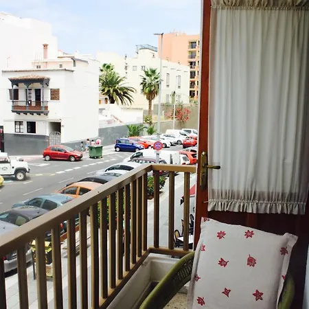 Apartment Avenida 4 *