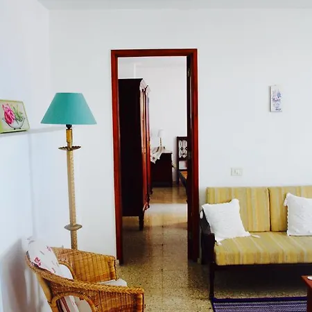 Apartment Avenida 4 *
